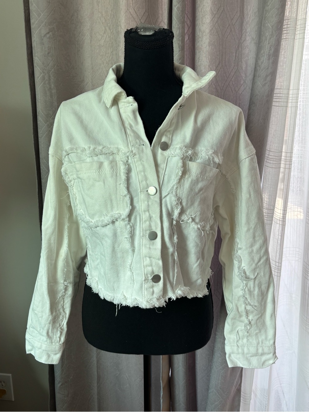 Le Lis White Distressed Cropped Jean Jacket